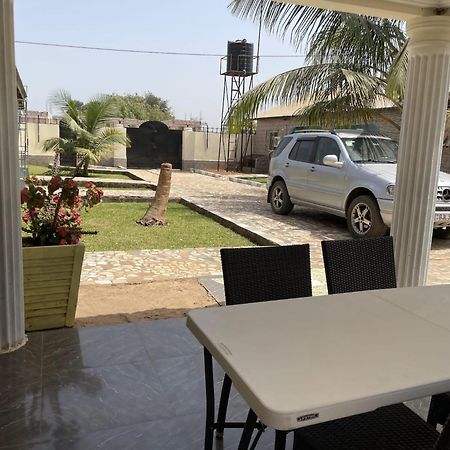 Faith And Grace Guest House Lamin Beretto Extérieur photo