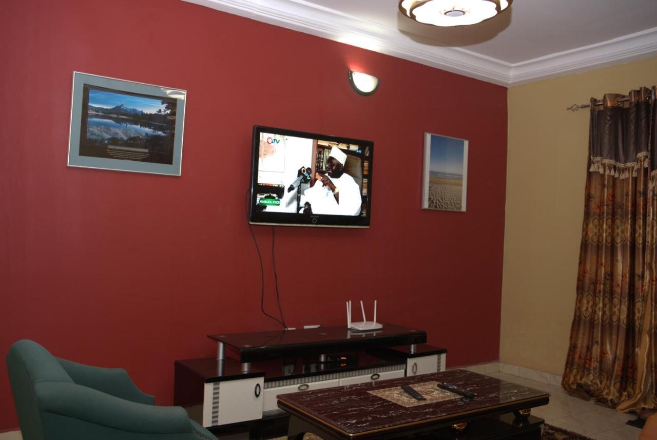 Faith And Grace Guest House Lamin Beretto Extérieur photo