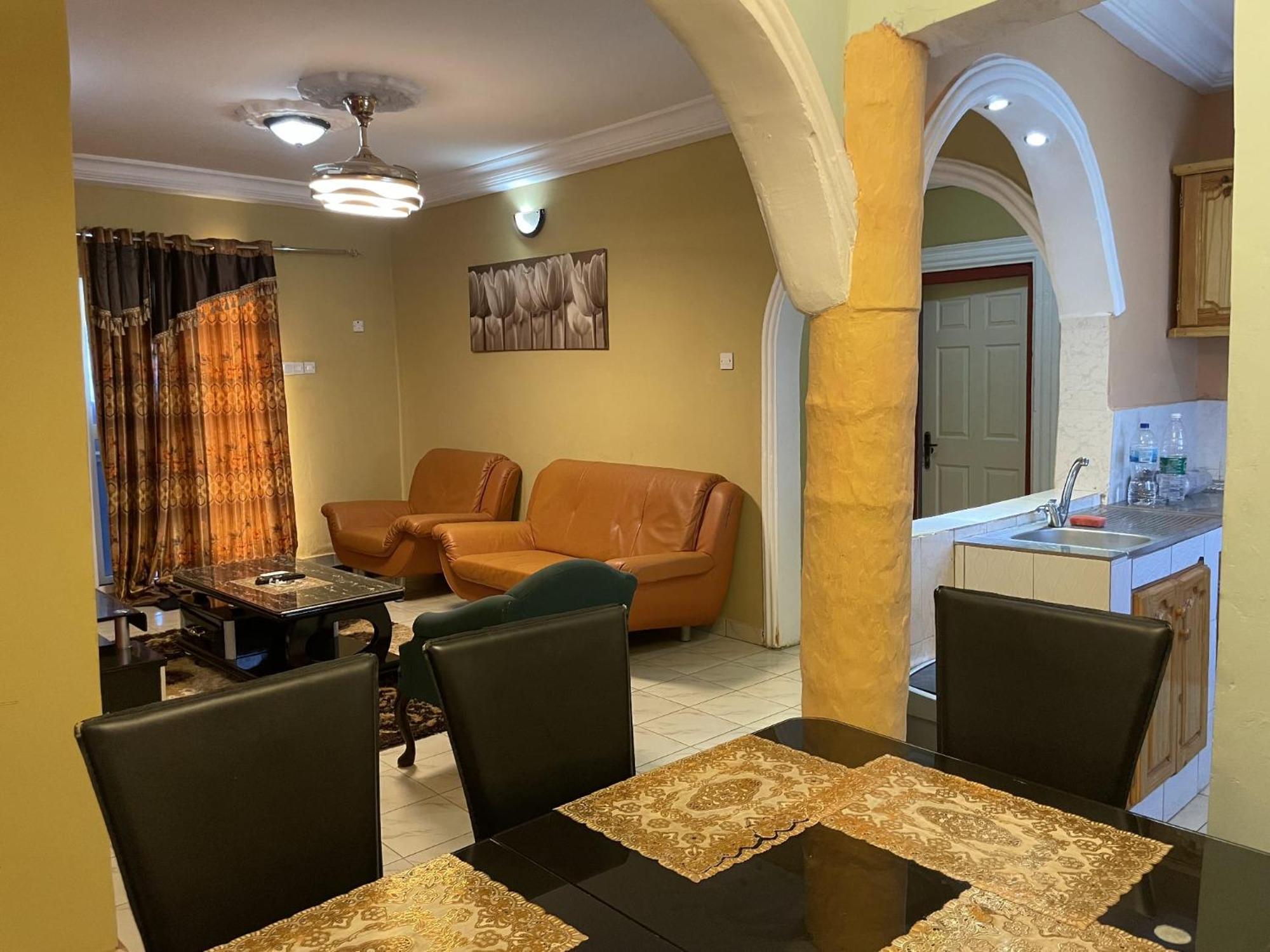 Faith And Grace Guest House Lamin Beretto Extérieur photo