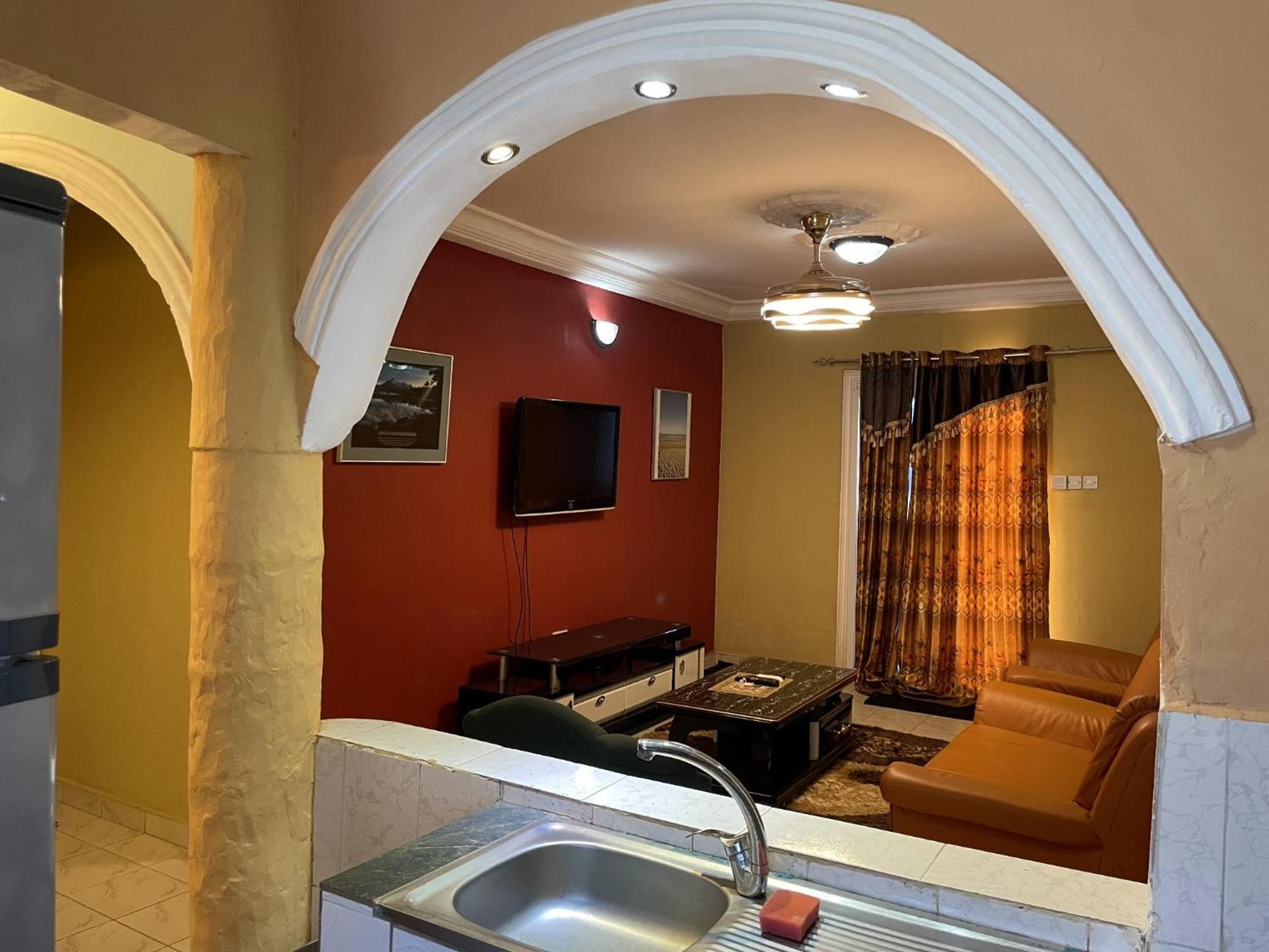 Faith And Grace Guest House Lamin Beretto Extérieur photo