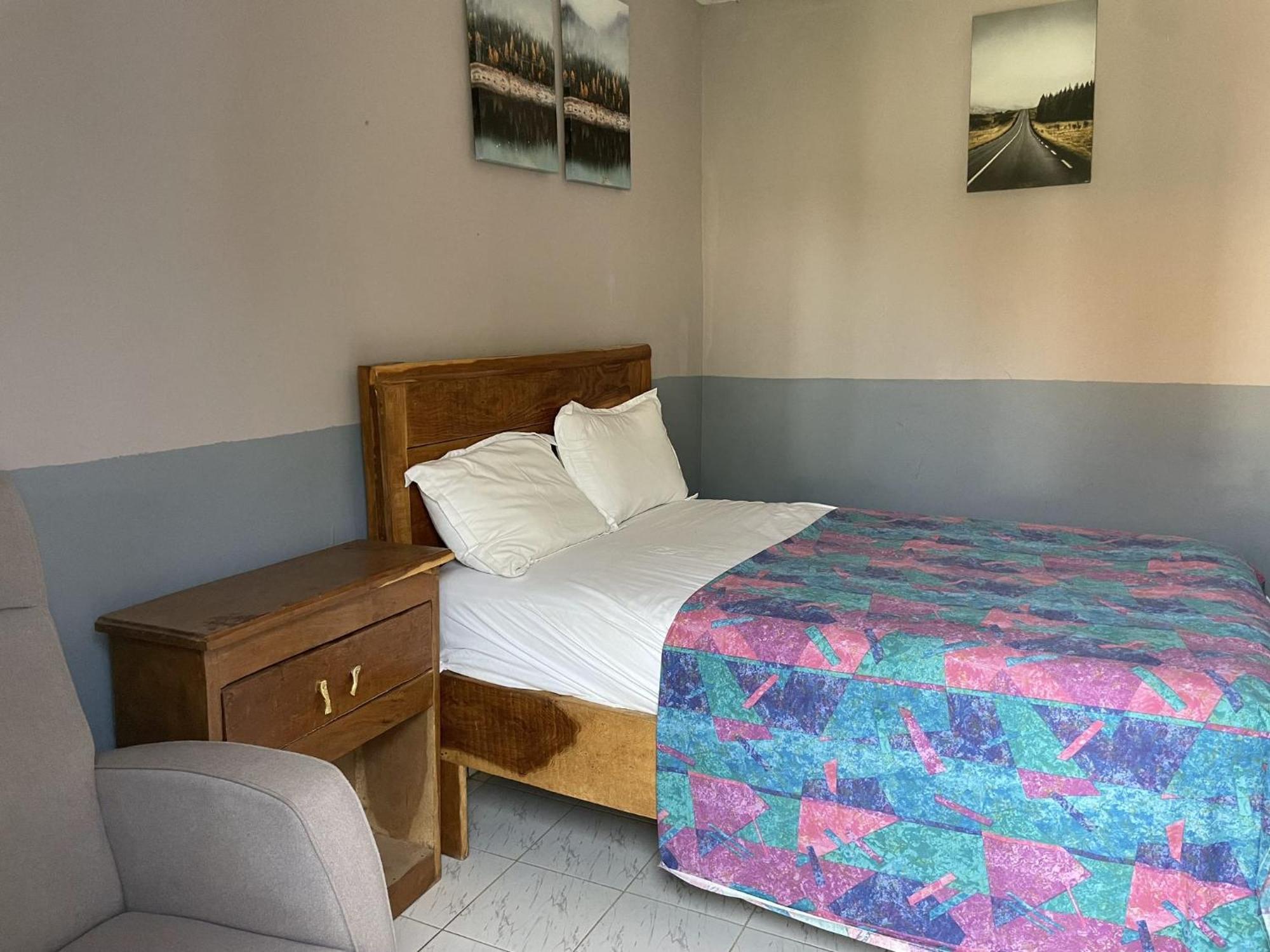Faith And Grace Guest House Lamin Beretto Extérieur photo